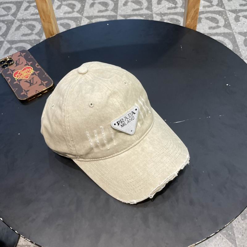 Prada cap (32)